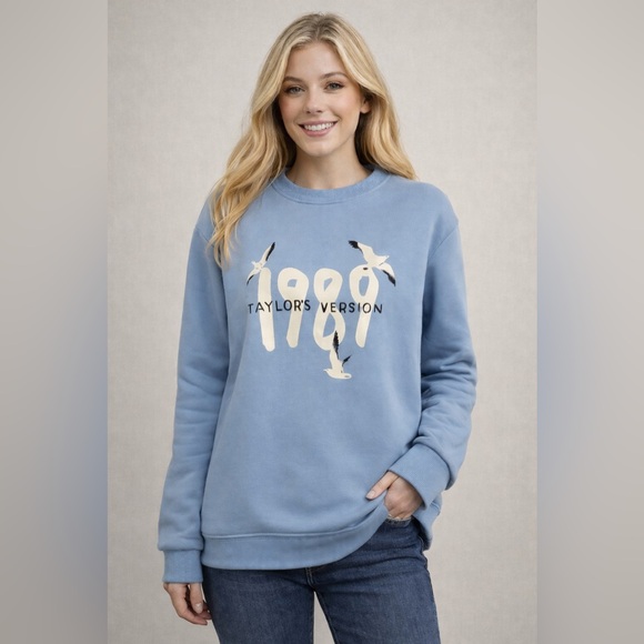 Source Unknown Tops - Taylor Swift Version 1989 Sweatshirt Swiftie